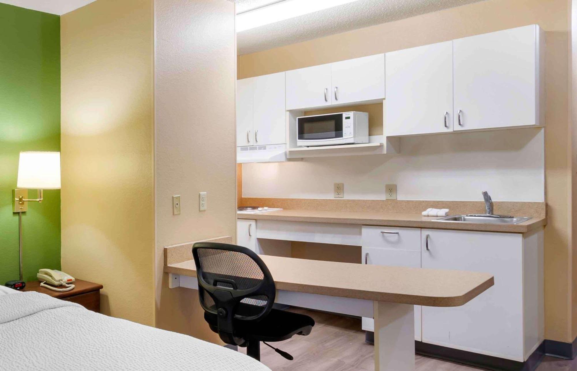 Extended Stay America Suites - Kansas City - Airport Dış mekan fotoğraf