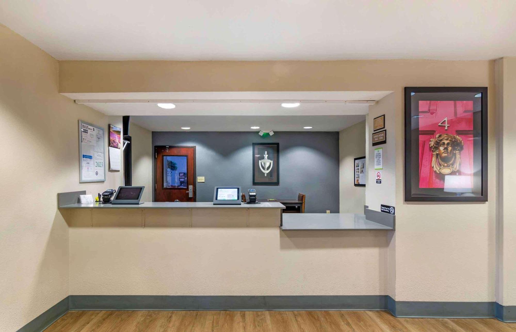 Extended Stay America Suites - Kansas City - Airport Dış mekan fotoğraf